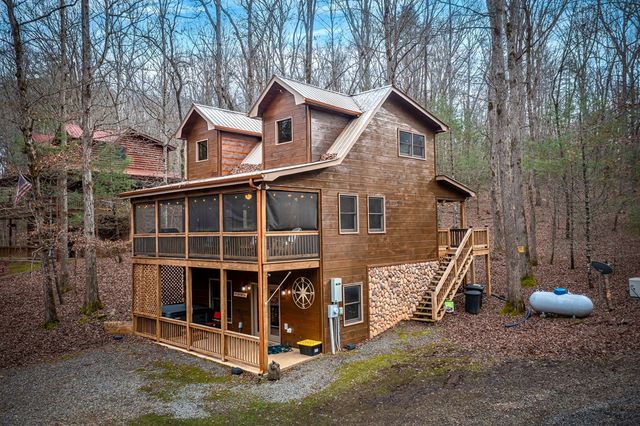 850 Mountain Lake Circle, Blue Ridge, GA 30513