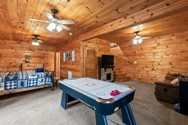 850 Mountain Lake Circle, Blue Ridge, GA 30513