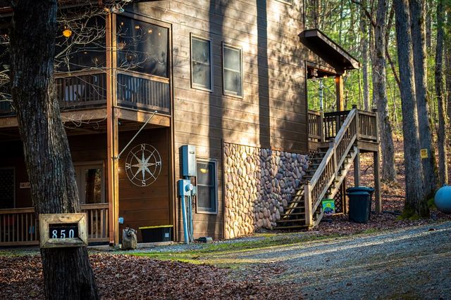 850 Mountain Lake Circle, Blue Ridge, GA 30513