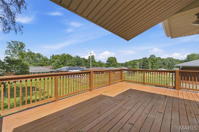 1215 Victory Drive, Unincorporated, MO 63125