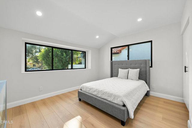 14145 Weddington Street, Sherman Oaks, CA 91401