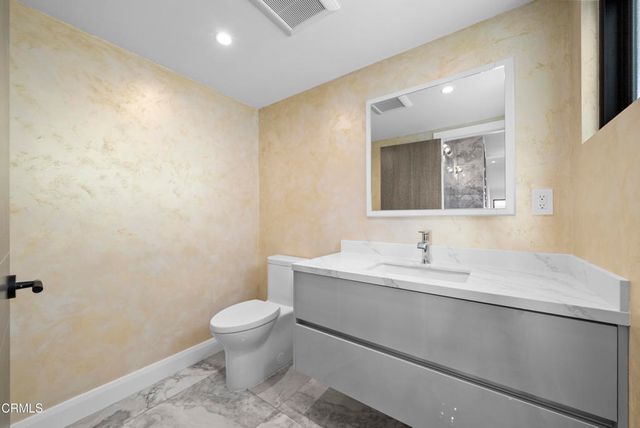 14145 Weddington Street, Sherman Oaks, CA 91401