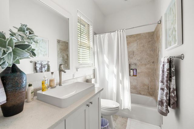 2606 Deep CYN, Horseshoe Bay, TX 78657