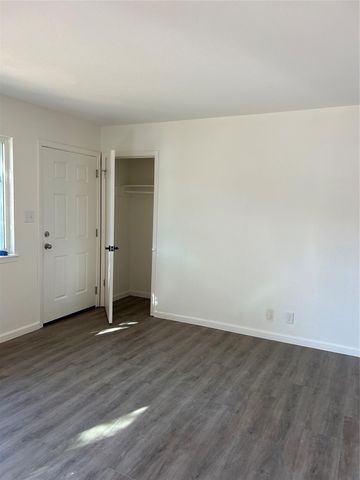 6500 S 1st ST 103, Austin, TX 78745