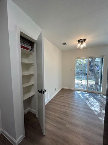 6500 S 1st ST 103, Austin, TX 78745