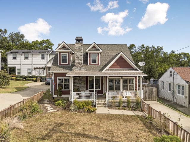1073 Zophi St, Nashville, TN 37216