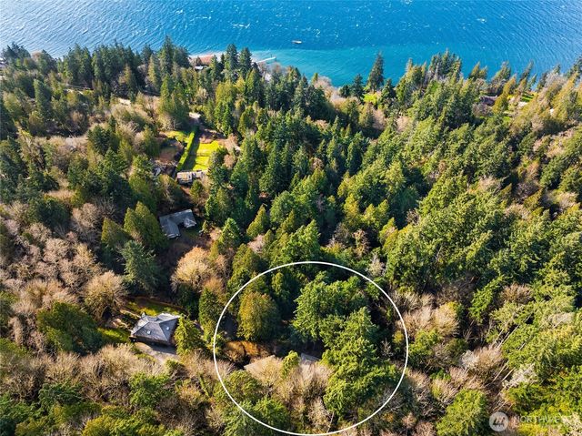 5384 Crystal Springs Drive NE, Bainbridge Island, WA 98110