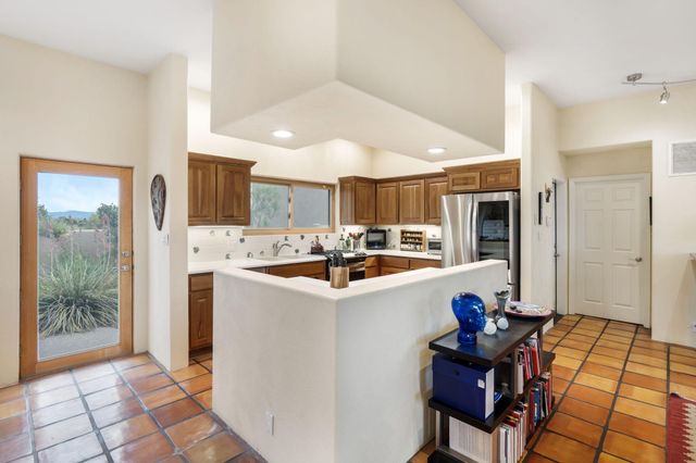 16 Placitas Trails Road, Placitas, NM 87043