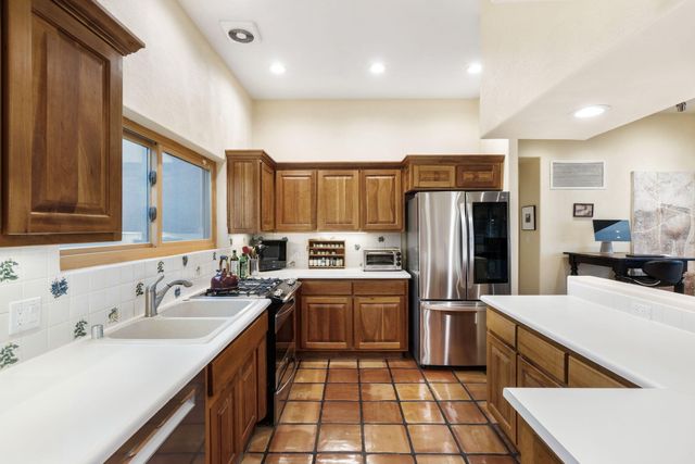 16 Placitas Trails Road, Placitas, NM 87043