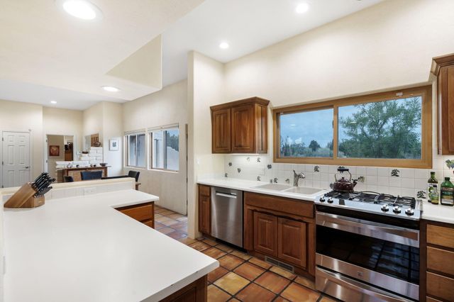 16 Placitas Trails Road, Placitas, NM 87043