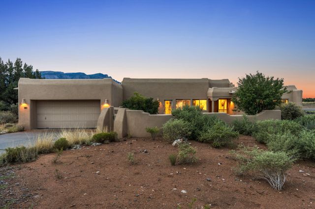 16 Placitas Trails Road, Placitas, NM 87043