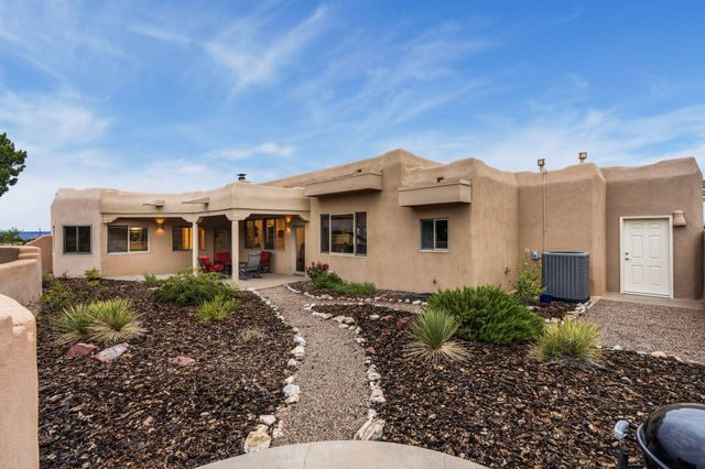 16 Placitas Trails Road, Placitas, NM 87043