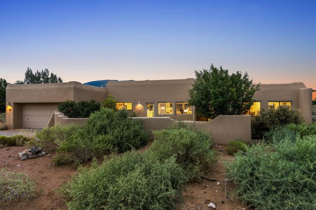 16 Placitas Trails Road, Placitas, NM 87043