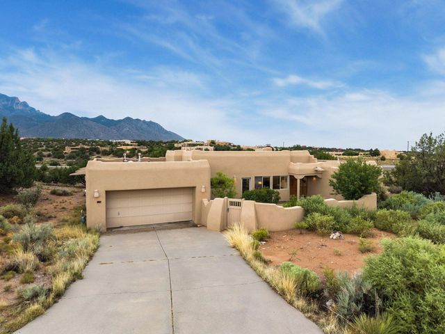 16 Placitas Trails Road, Placitas, NM 87043