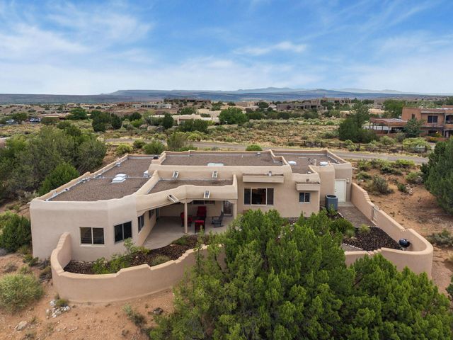 16 Placitas Trails Road, Placitas, NM 87043
