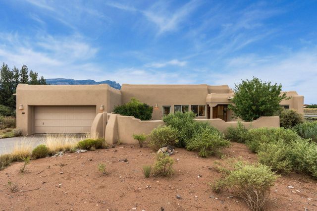 16 Placitas Trails Road, Placitas, NM 87043