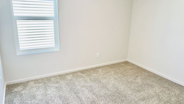 919 E L St, Deer Park, WA 99006