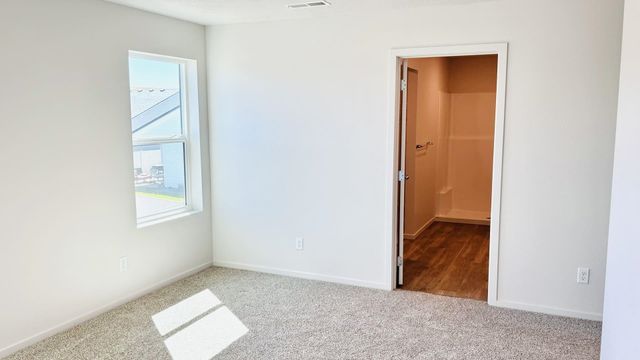 919 E L St, Deer Park, WA 99006