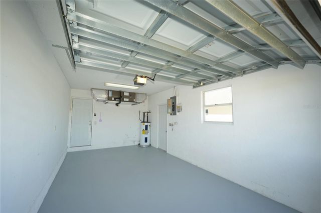 207 PERIWINKLE ROAD, Venice, FL 34293