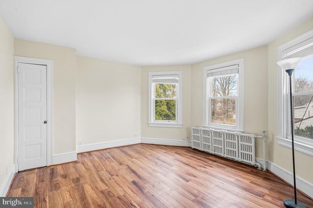 213 S CHURCH ST, Moorestown, NJ 08057