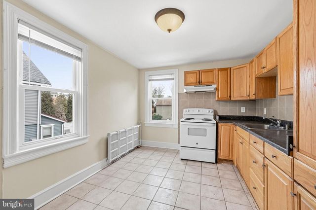 213 S CHURCH ST, Moorestown, NJ 08057