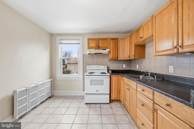 213 S CHURCH ST, Moorestown, NJ 08057
