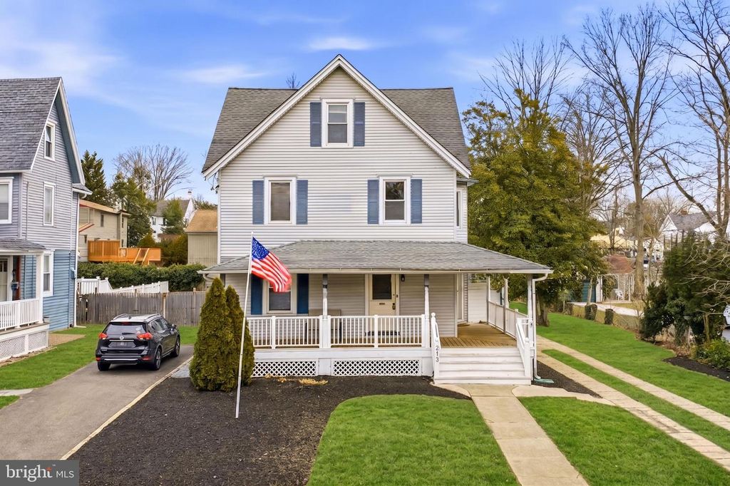 213 S CHURCH ST, Moorestown, NJ 08057