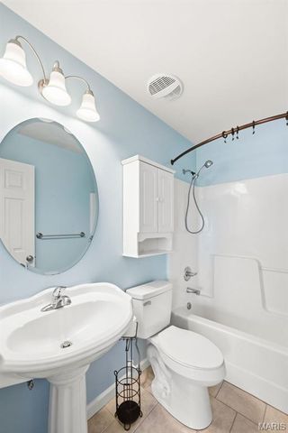 911 Pittsburg Landing Drive, Wentzville, MO 63385