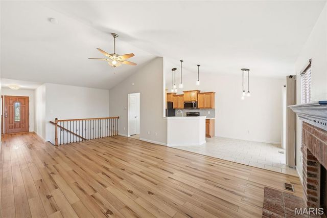 911 Pittsburg Landing Drive, Wentzville, MO 63385