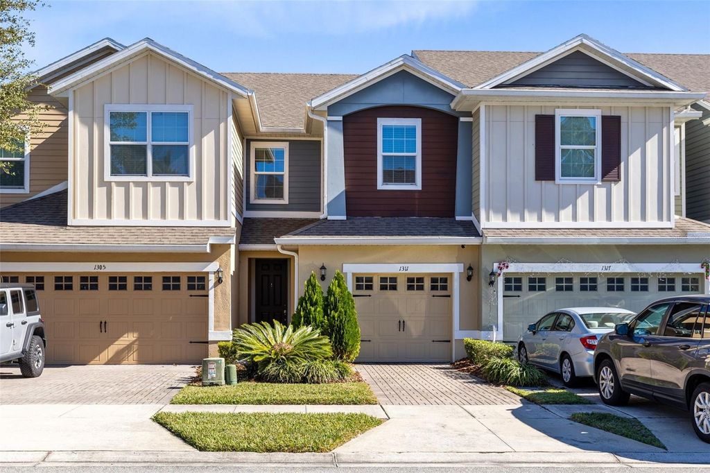 1311 E 10TH STREET, Apopka, FL 32703