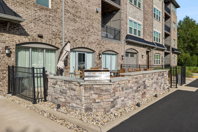 141 Saundersville Rd Apt 1208, Hendersonville, TN 37075