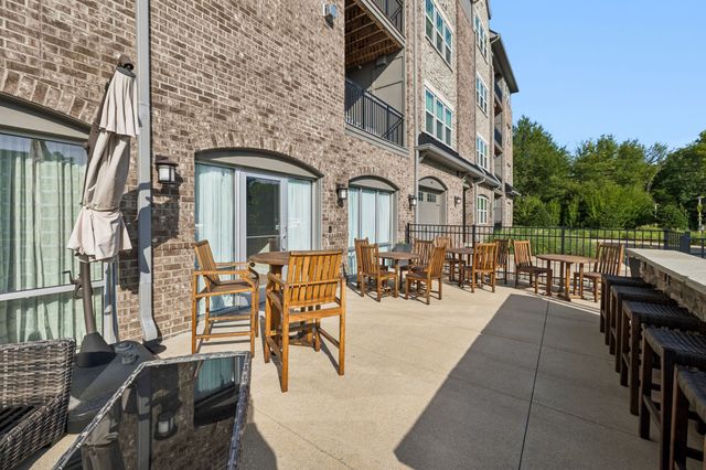 141 Saundersville Rd Apt 1208, Hendersonville, TN 37075