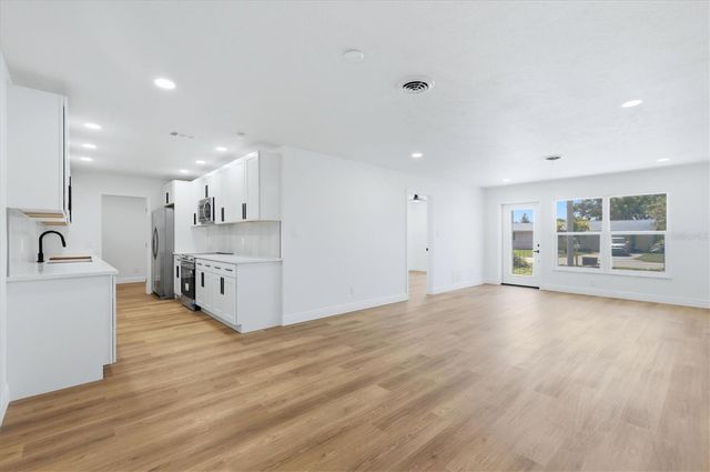 1317 RINGTAIL ROAD, Venice, FL 34293