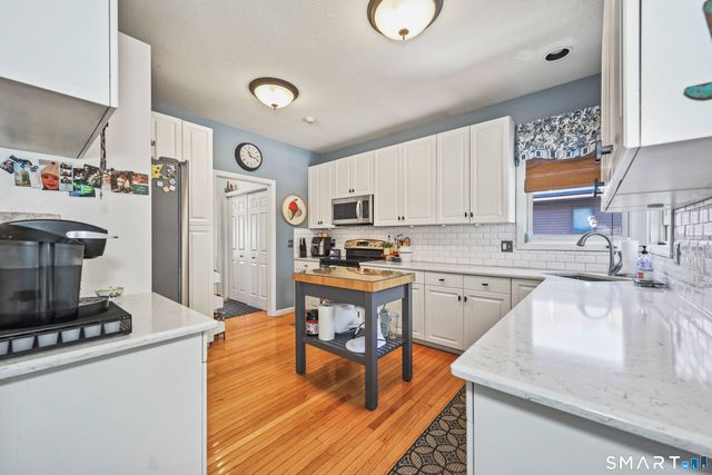 72 Craigie Avenue, Waterbury, CT 06705