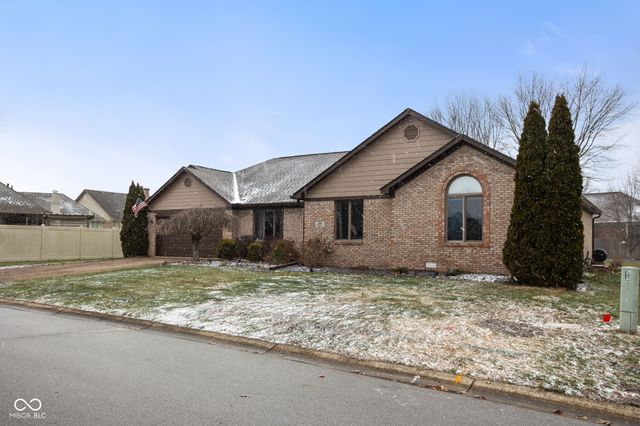 726 Bram Hall Court, Avon, IN 46123
