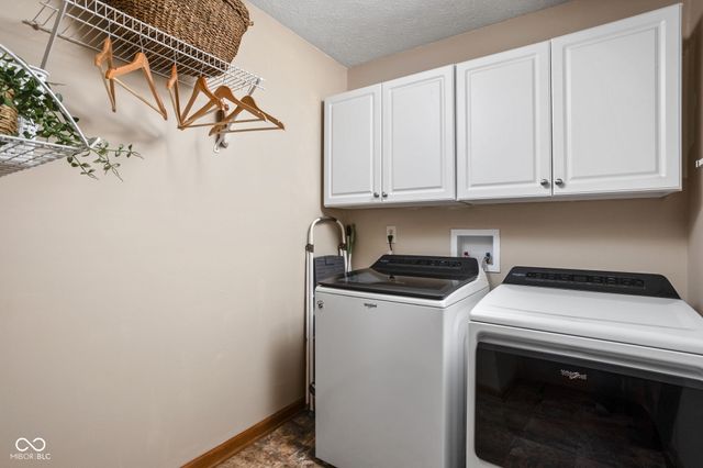 726 Bram Hall Court, Avon, IN 46123