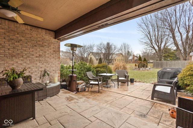 726 Bram Hall Court, Avon, IN 46123