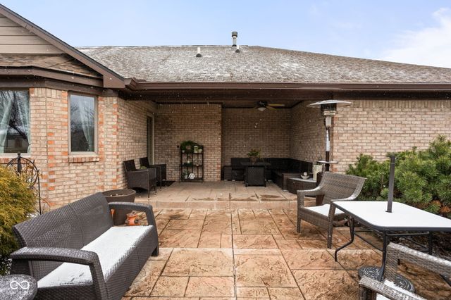 726 Bram Hall Court, Avon, IN 46123