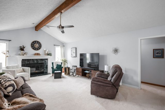 726 Bram Hall Court, Avon, IN 46123