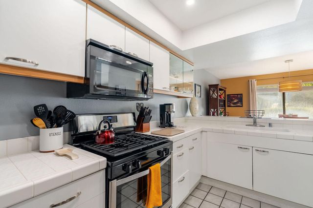 35200 Cathedral Canyon Drive B10, Cathedral City, CA 92234
