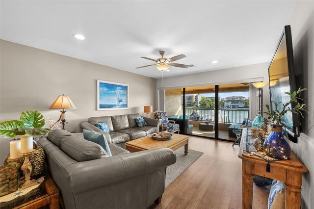 4750 BRITTANY DRIVE S 126, St Petersburg, FL 33715