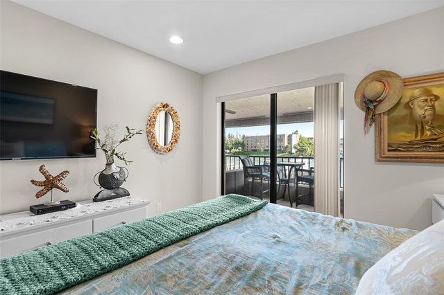 4750 BRITTANY DRIVE S 126, St Petersburg, FL 33715