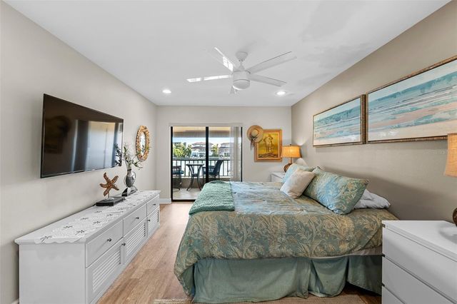 4750 BRITTANY DRIVE S 126, St Petersburg, FL 33715