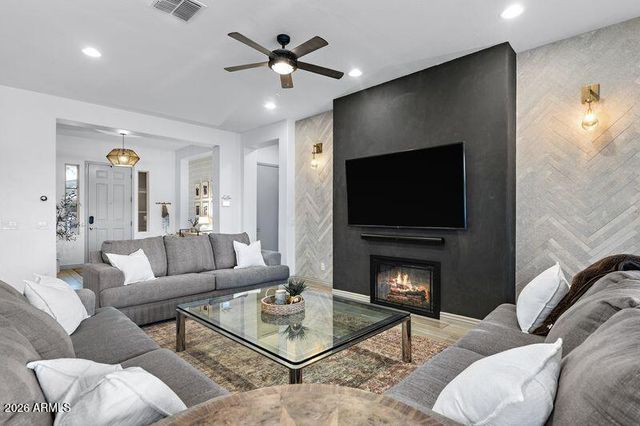 7871 S STUART Avenue, Gilbert, AZ 85298