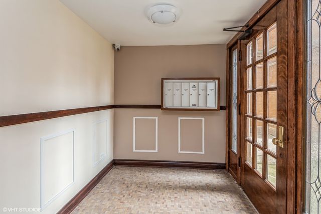 6414 N Albany Avenue 1E, Chicago, IL 60645