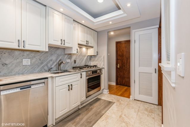 6414 N Albany Avenue 1E, Chicago, IL 60645