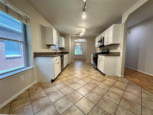 21907 Willow Downs Drive, Tomball, TX 77375