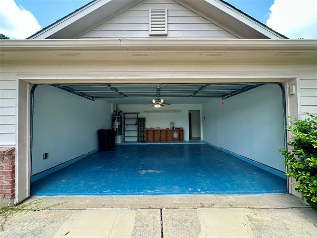 21907 Willow Downs Drive, Tomball, TX 77375
