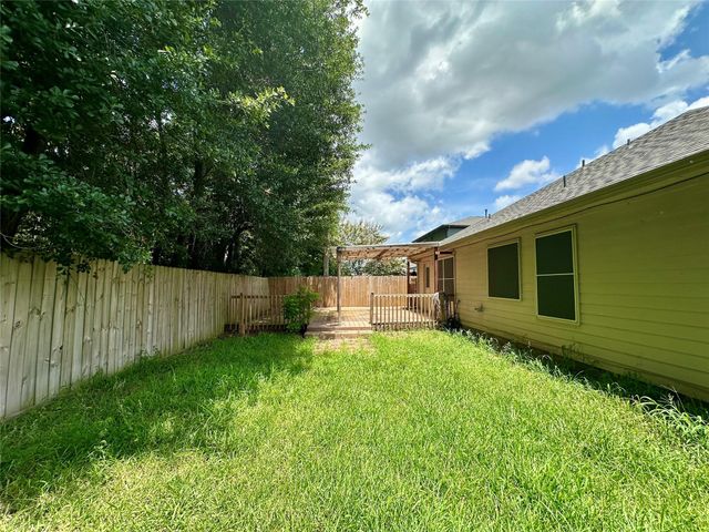 21907 Willow Downs Drive, Tomball, TX 77375
