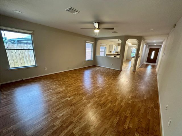 21907 Willow Downs Drive, Tomball, TX 77375